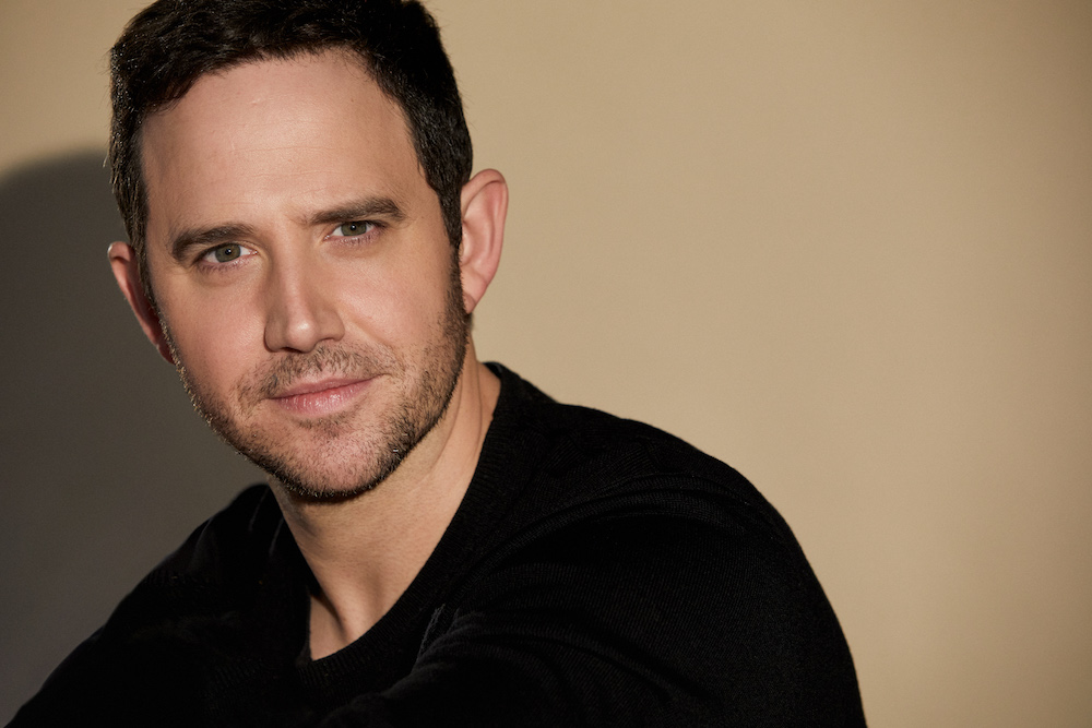 Santino Fontana