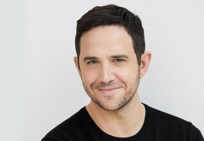  Santino Fontana