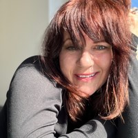 LAURIE MARKVART